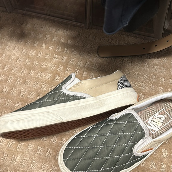 Vans women’s size six slips on. Warn a handful of times only. - Picture 2 of 8